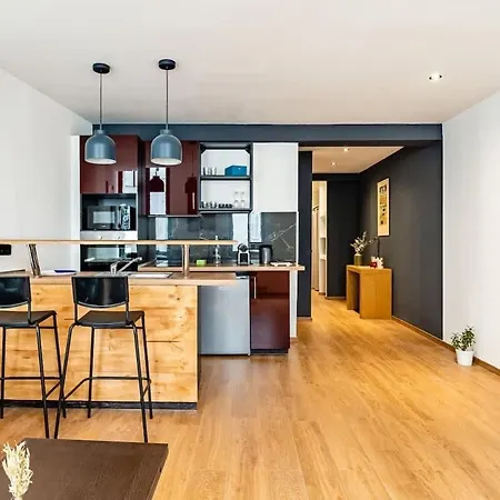 Neat And Refined In Panier Pedestrian Area Close To Old-port Appartamento *